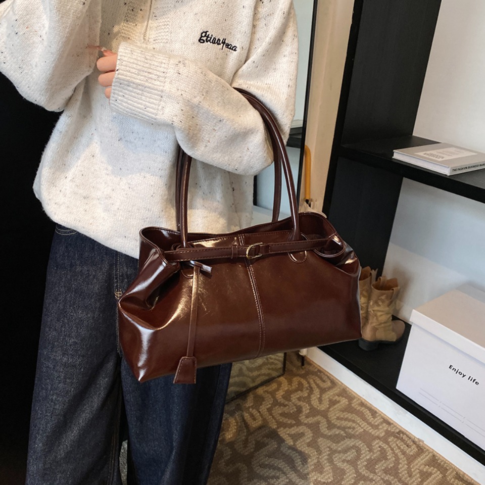 冬用オイルPUレザーホーボーハンドバッグショルダーバッグレト - Leatherwork Workshop のレビューと価格